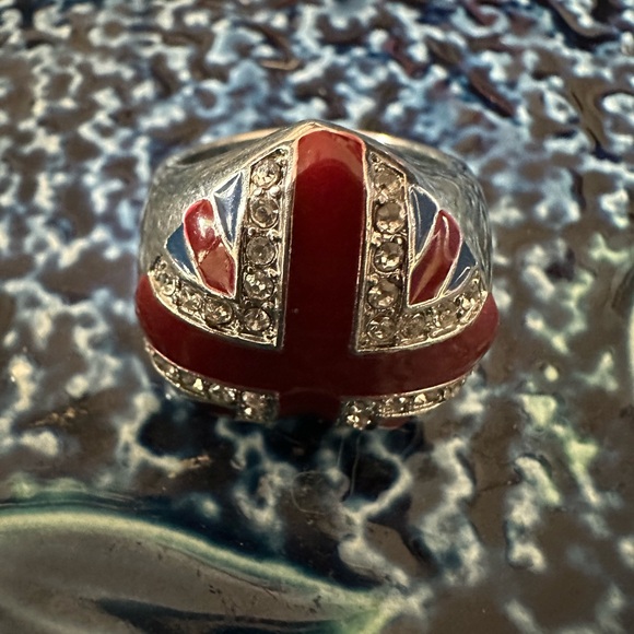 🇬🇧London Union Jack heart rhinestone & enamel ring - Picture 4 of 5